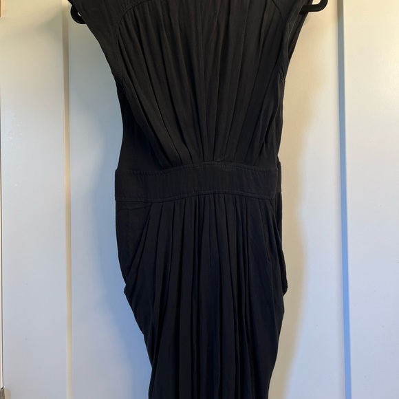 French Connection Blk Dress, Front Gold Zipper, shoulder covered sleeves, Cotton - Picture 2 of 4